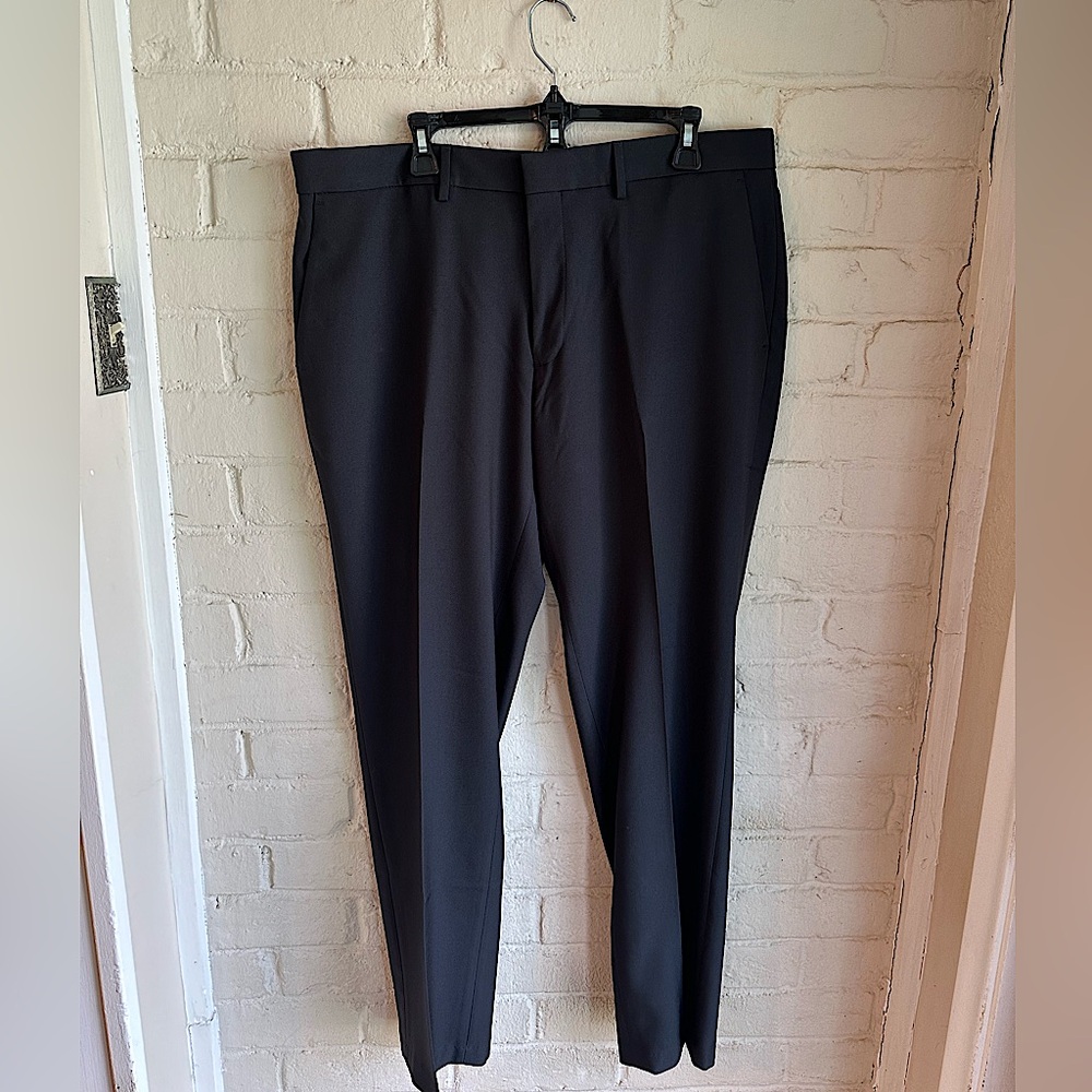 Haggar size 38 x 32 black dress slacks pants